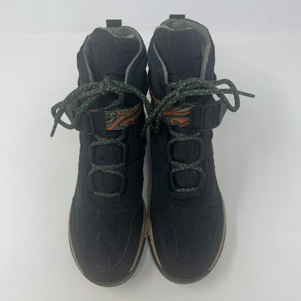 Chaco Borealis Quilt Waterproof Boots Black JCH107466 Women's Size‎ 9